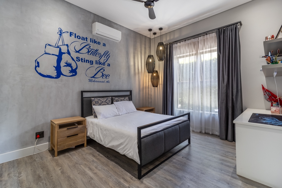 4 Bedroom Property for Sale in Pearl Valley at Val de Vie Western Cape